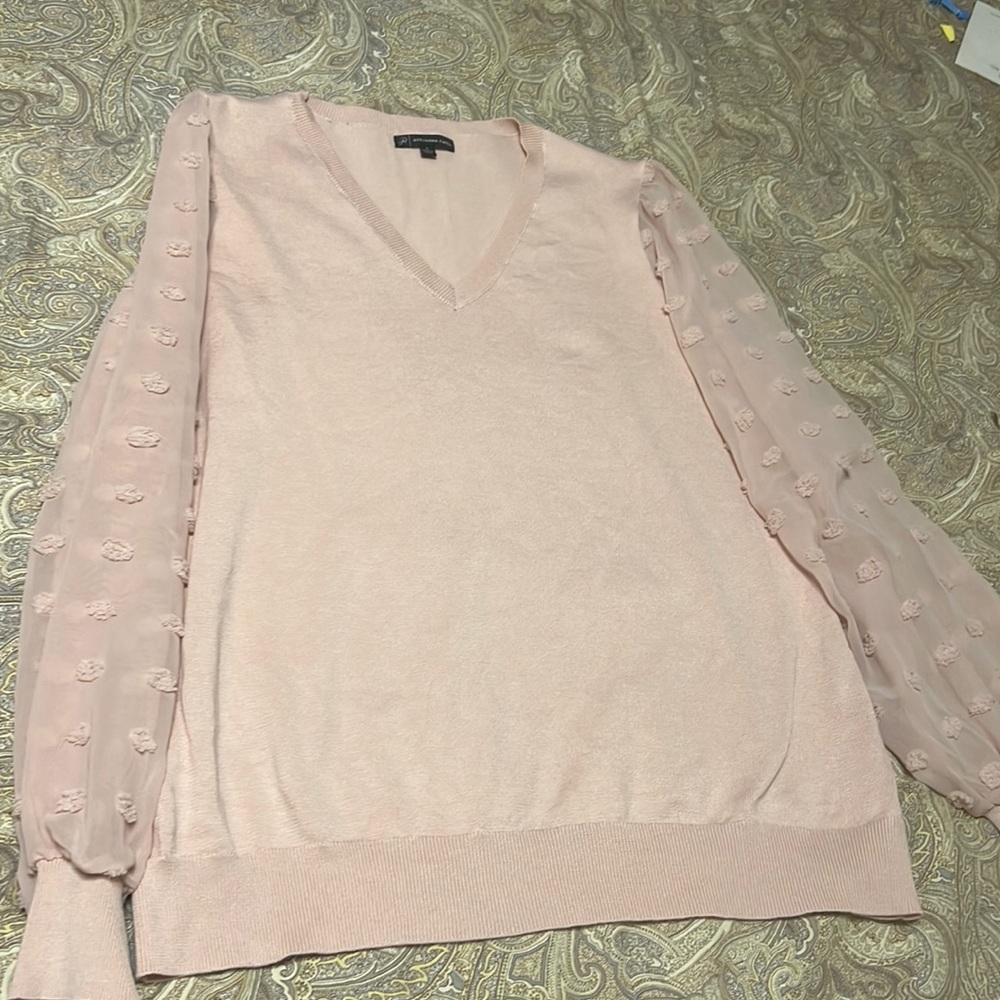 Ladies’ Large Adrianna Papell pink sweater